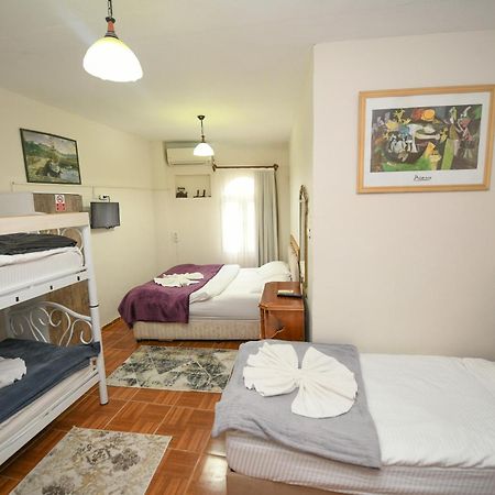 Anz Guest House Pansiyon Селчук Екстериор снимка