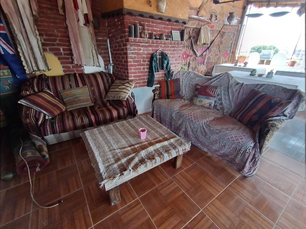 Anz Guest House Pansiyon Селчук Екстериор снимка