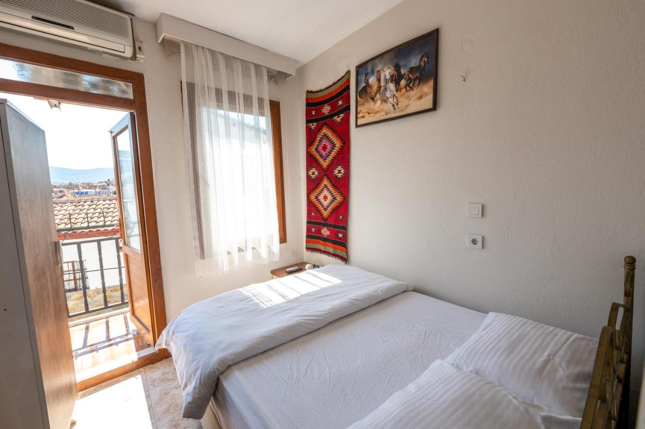 Anz Guest House Pansiyon Селчук Екстериор снимка