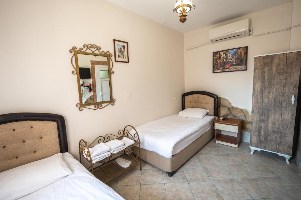 Anz Guest House Pansiyon Селчук Екстериор снимка