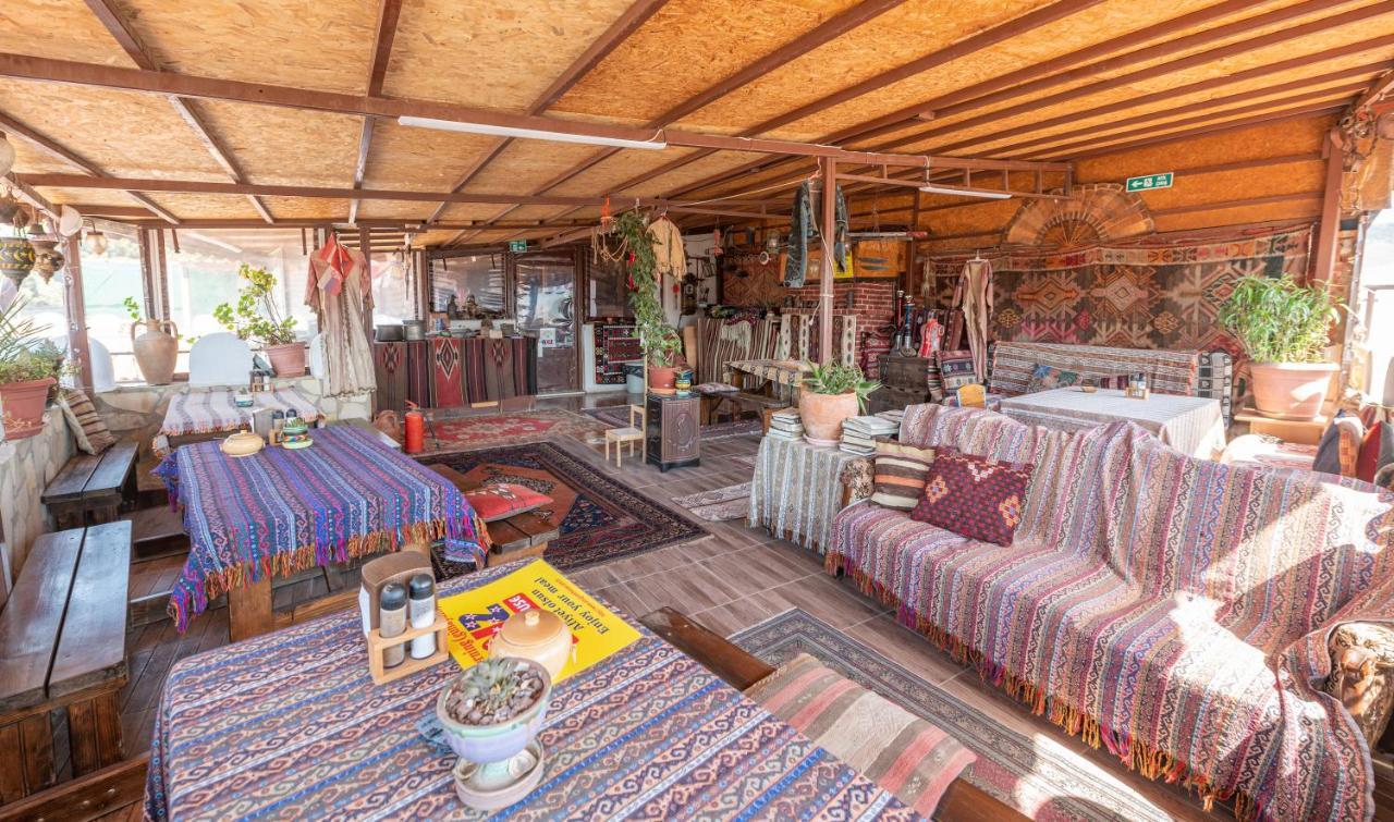 Anz Guest House Pansiyon Селчук Екстериор снимка