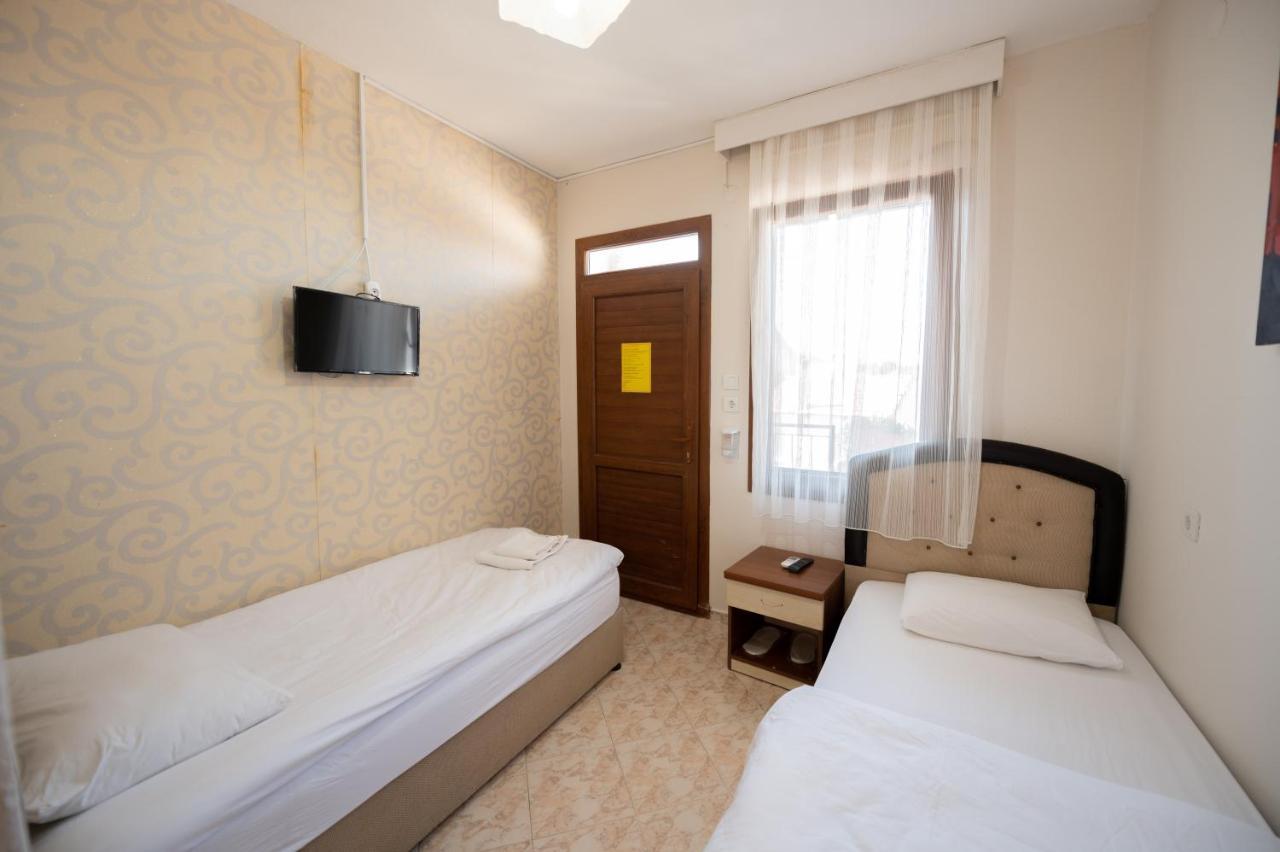 Anz Guest House Pansiyon Селчук Екстериор снимка