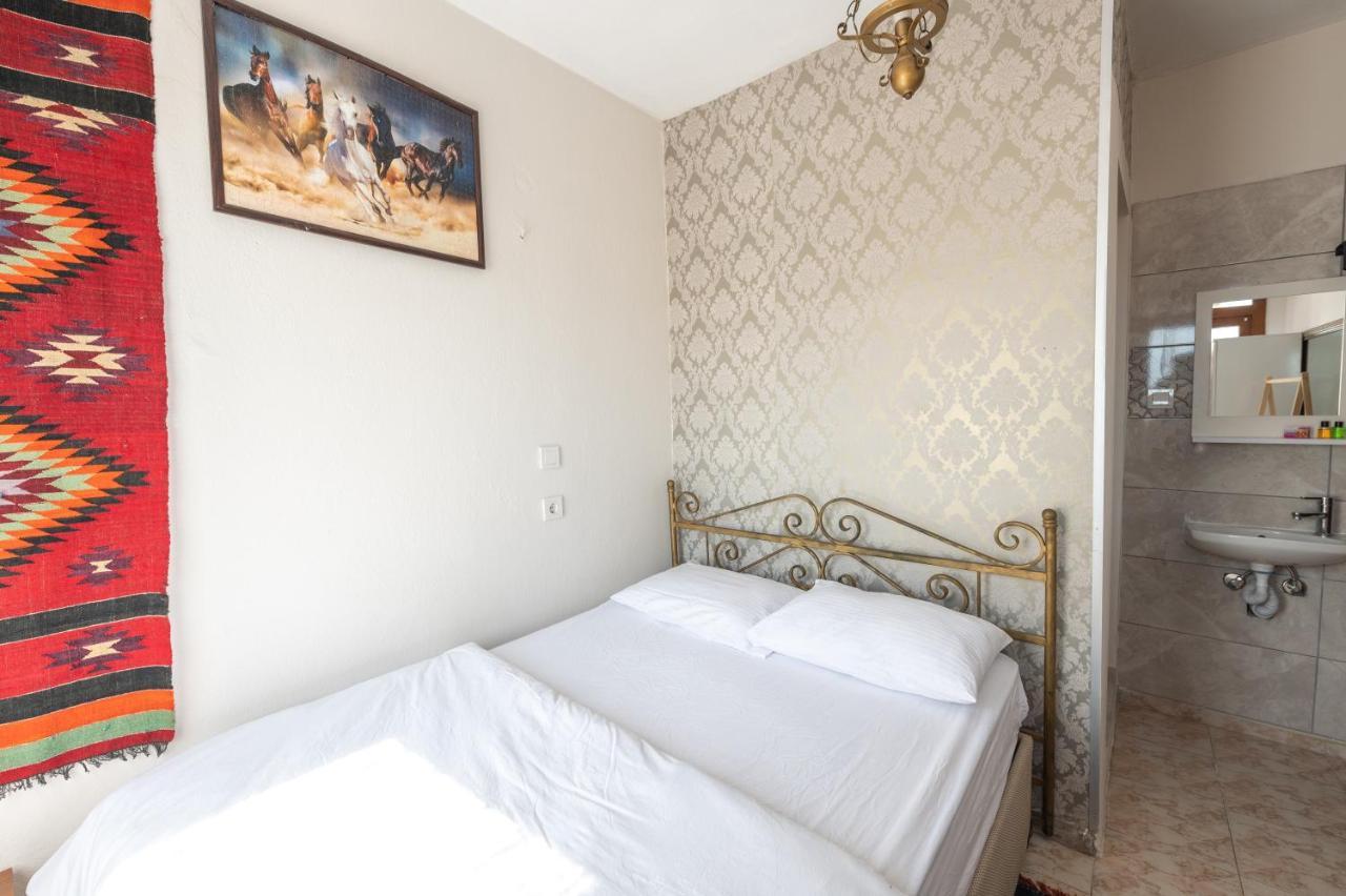 Anz Guest House Pansiyon Селчук Екстериор снимка