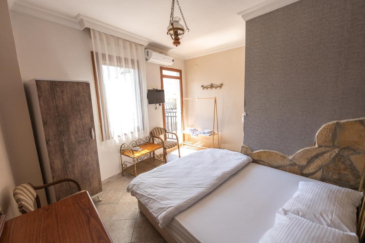 Anz Guest House Pansiyon Селчук Екстериор снимка