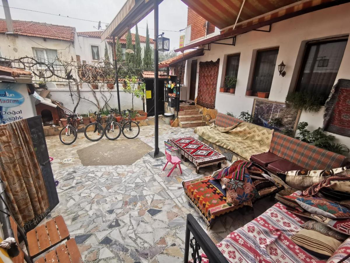 Anz Guest House Pansiyon Селчук Екстериор снимка