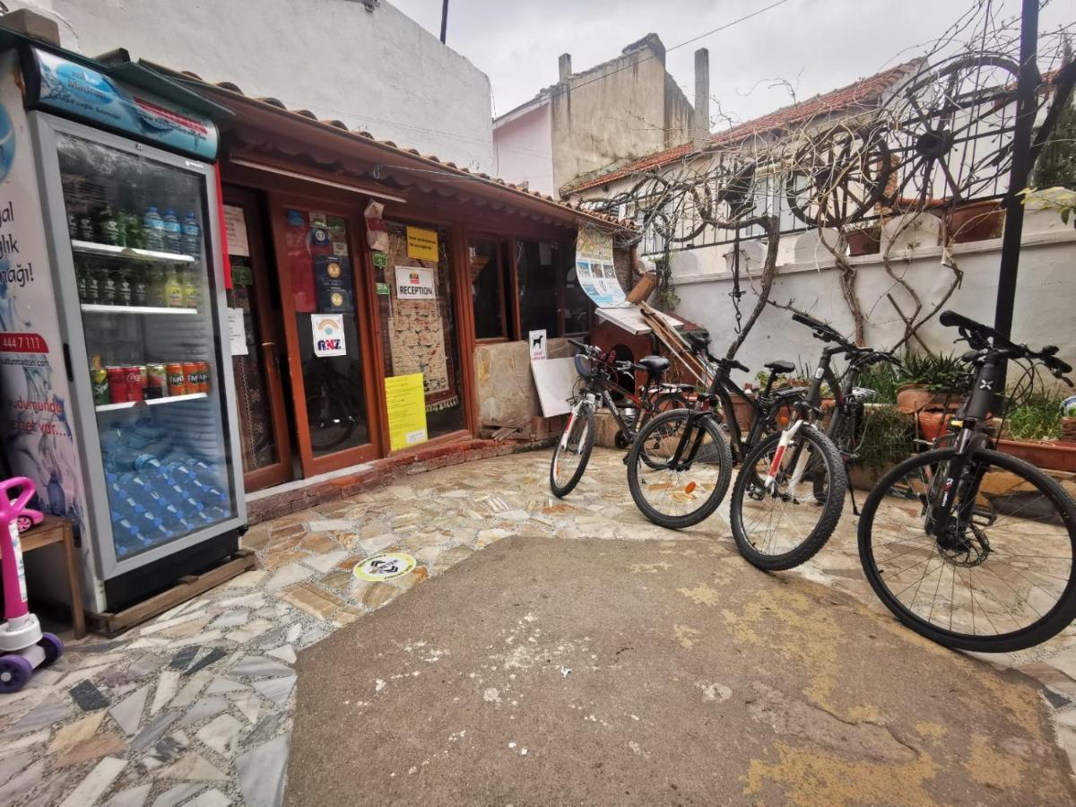 Anz Guest House Pansiyon Селчук Екстериор снимка