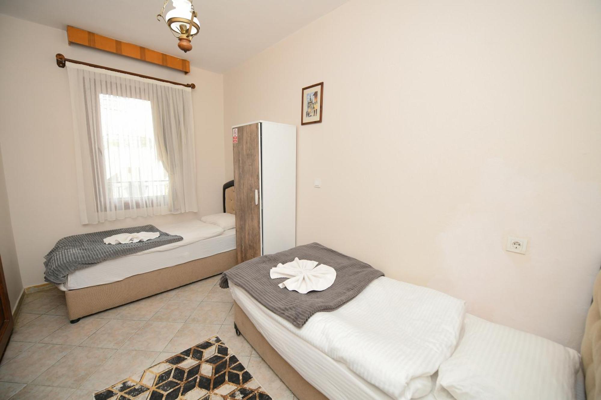 Anz Guest House Pansiyon Селчук Екстериор снимка