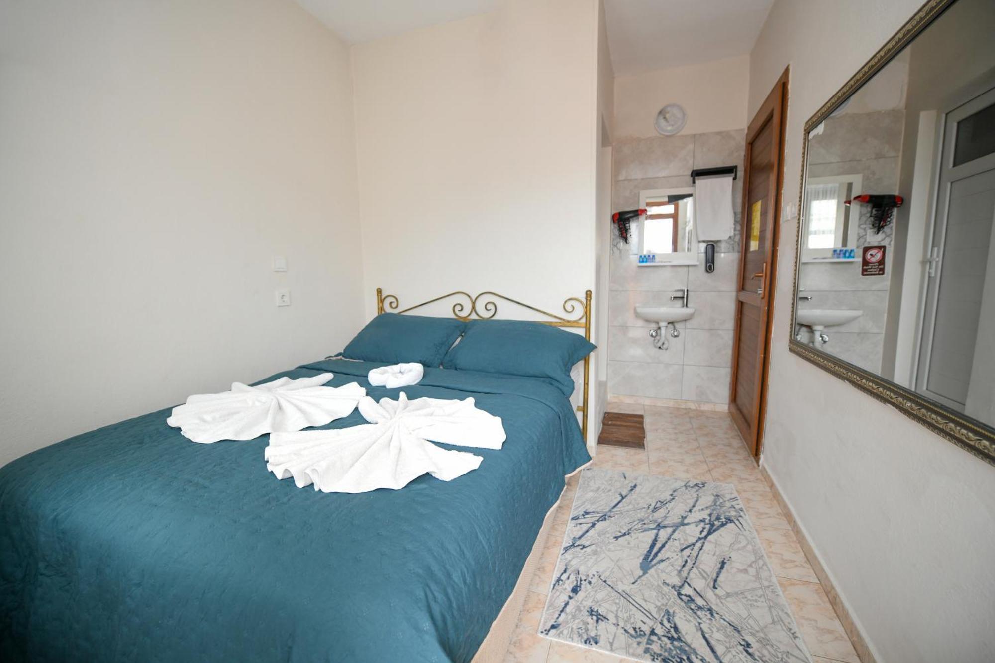 Anz Guest House Pansiyon Селчук Екстериор снимка