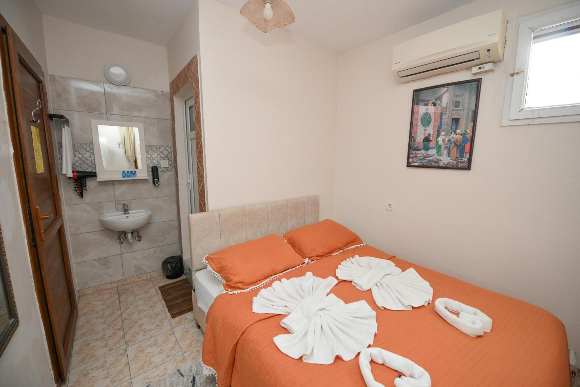 Anz Guest House Pansiyon Селчук Екстериор снимка