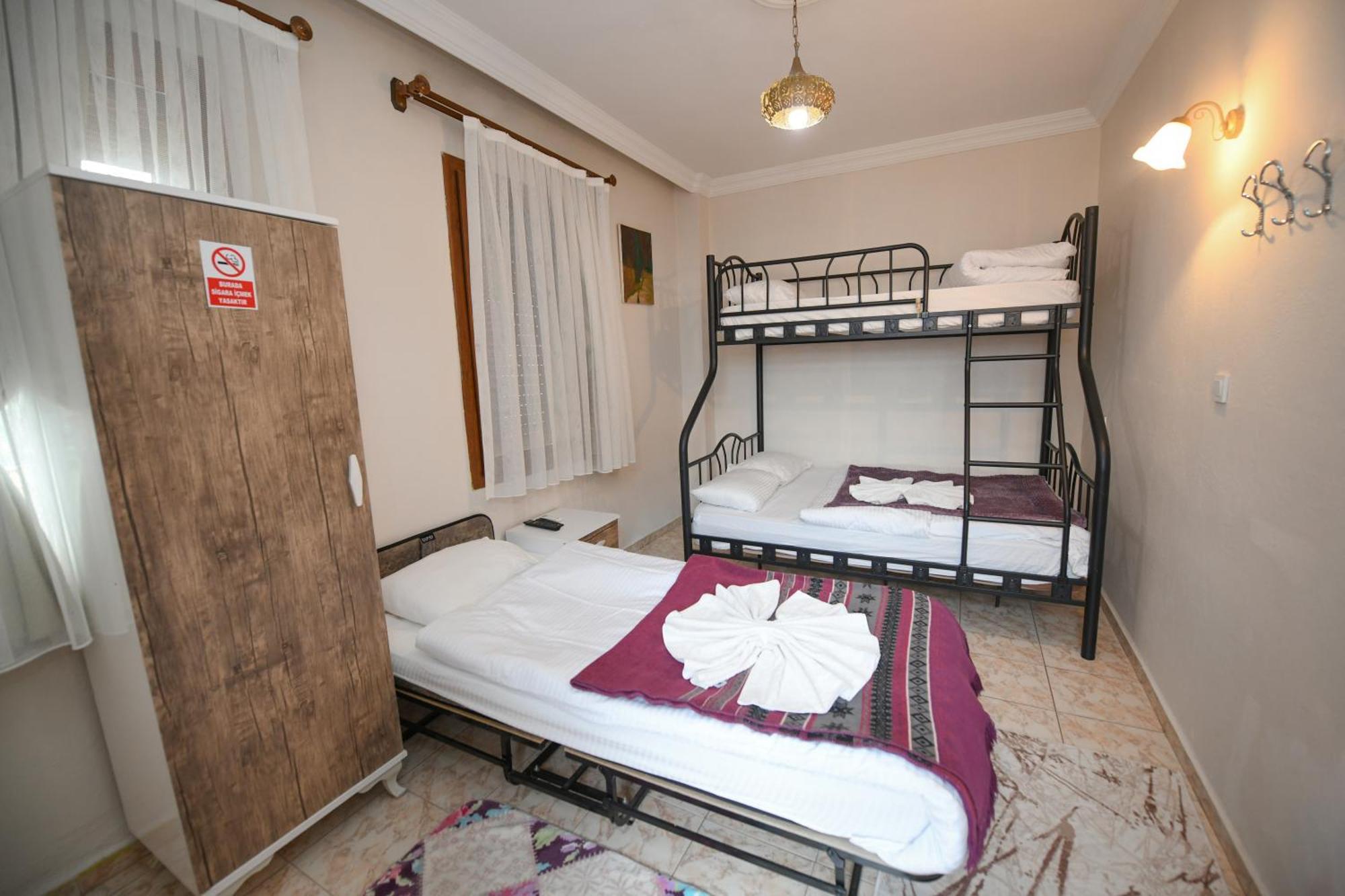Anz Guest House Pansiyon Селчук Екстериор снимка