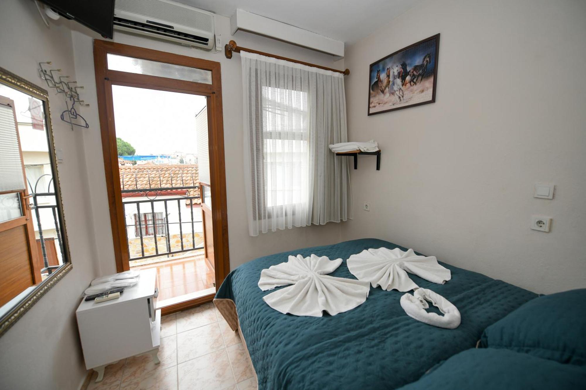 Anz Guest House Pansiyon Селчук Екстериор снимка