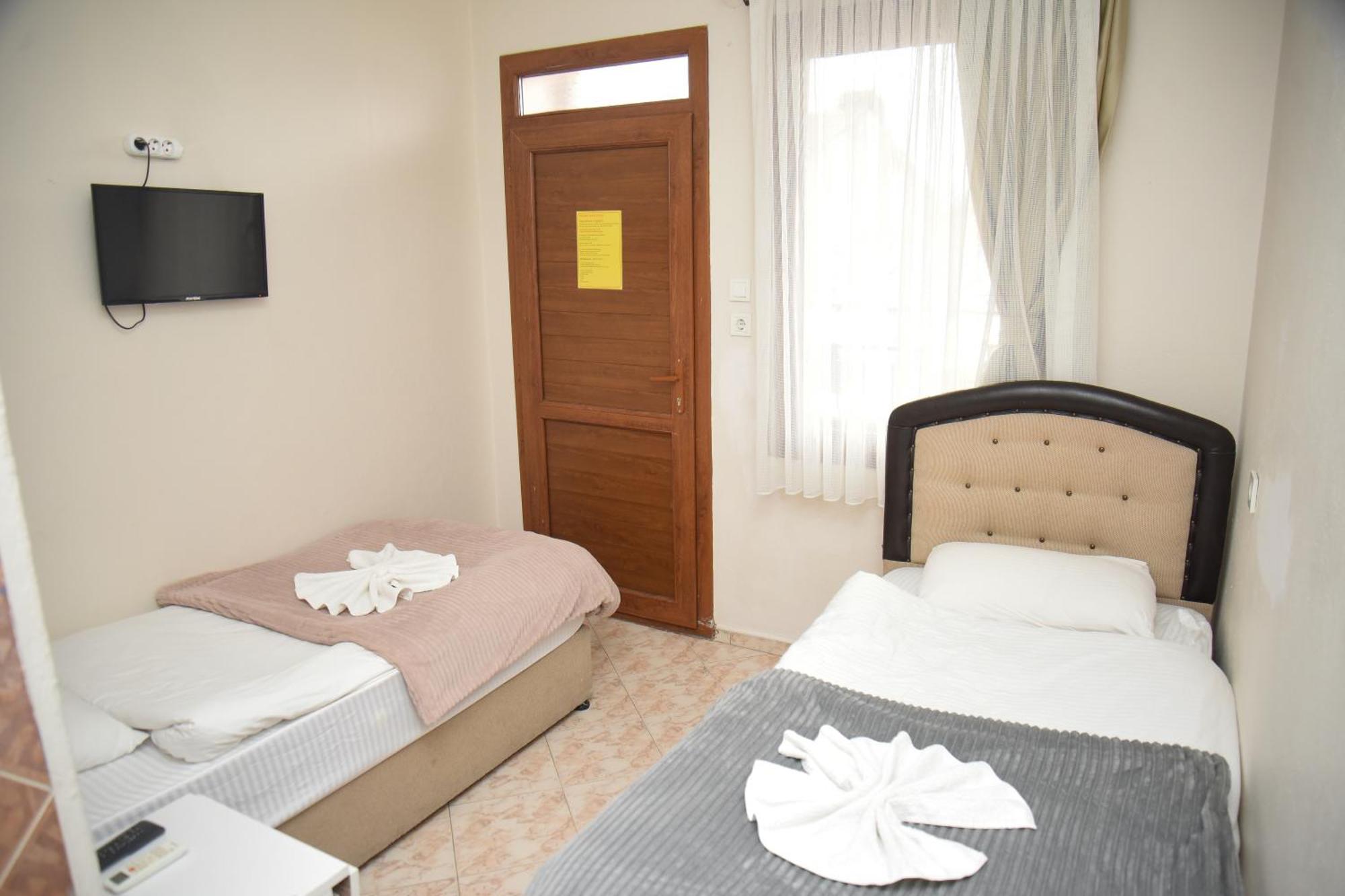 Anz Guest House Pansiyon Селчук Екстериор снимка